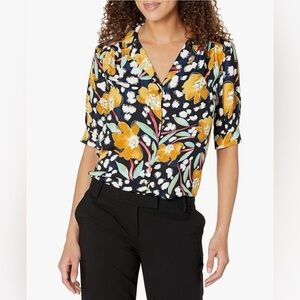 NIC+ZOE  NWOT Flower Burst Top Currently in Stores
